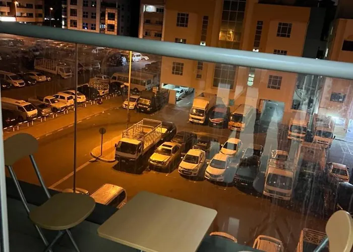 Sky Inn Hostel For Males